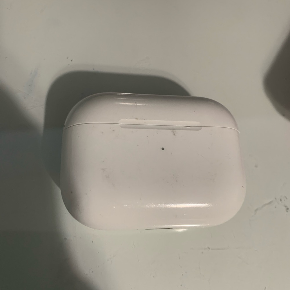 Airpod Pro - Picture 4 of 4